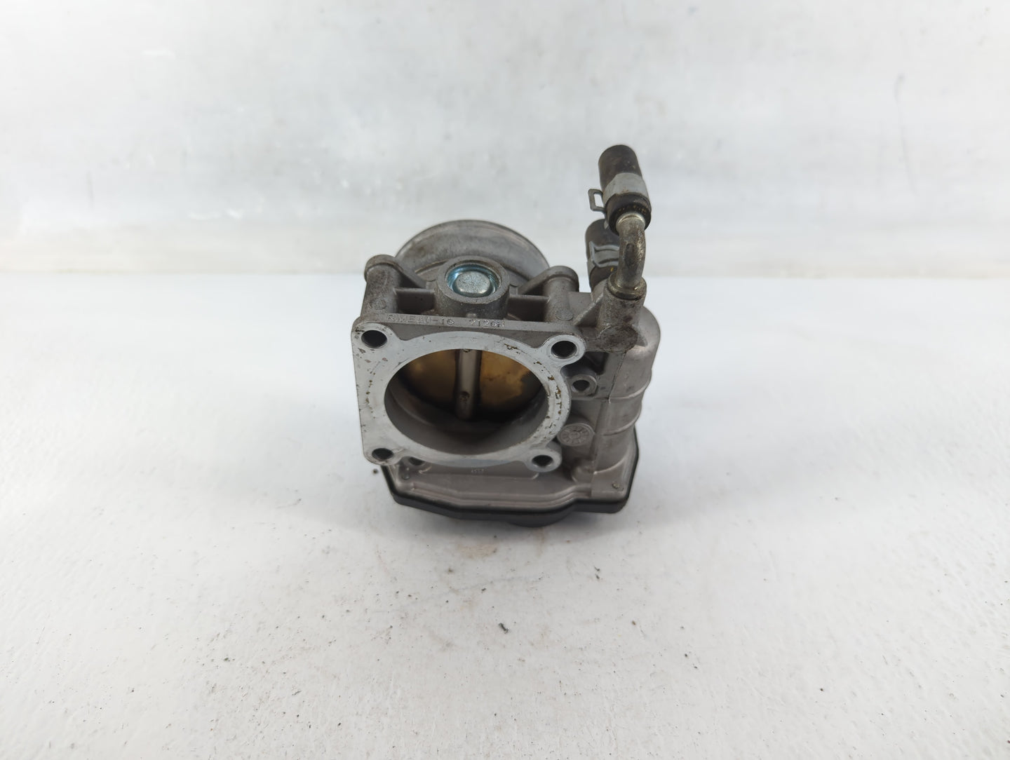 2008-2013 Infiniti G37 Throttle Body P/N:2126H RME60-16 Fits OEM Used Auto Parts - Oemusedautoparts1.com