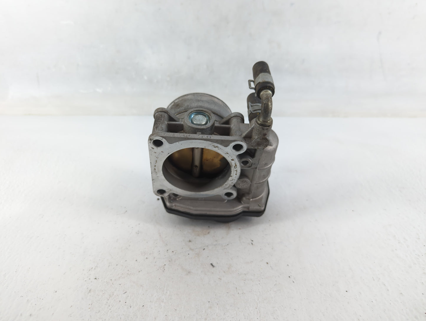 2008-2013 Infiniti G37 Throttle Body P/N:2126H RME60-16 Fits OEM Used Auto Parts - Oemusedautoparts1.com