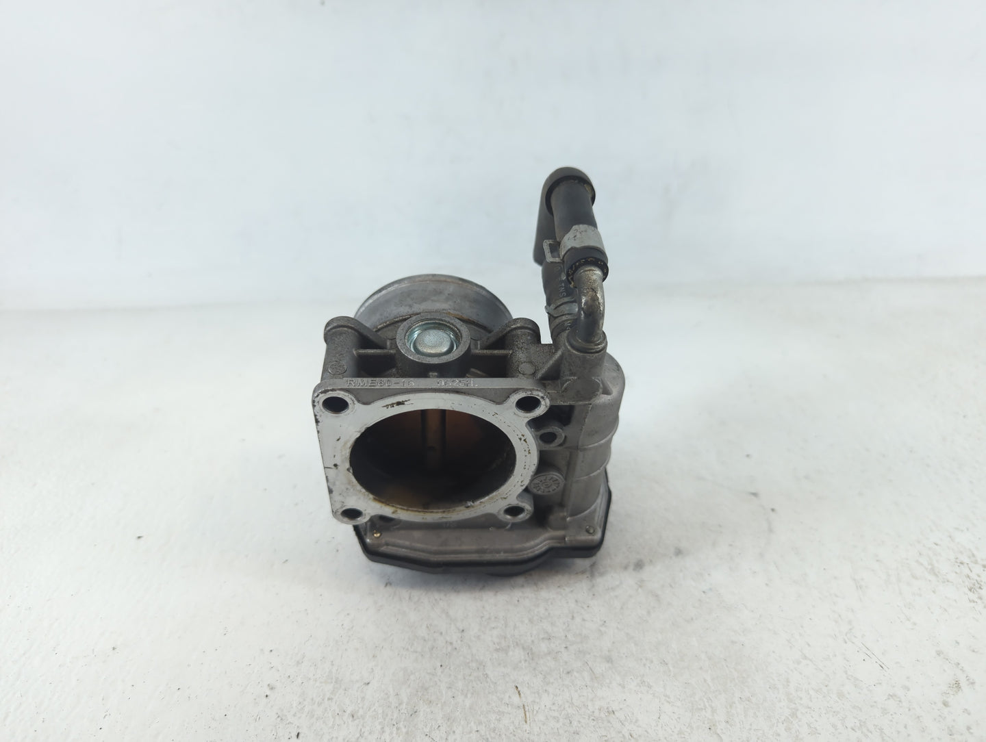 2008-2013 Infiniti G37 Throttle Body P/N:2126H RME60-16 Fits OEM Used Auto Parts - Oemusedautoparts1.com