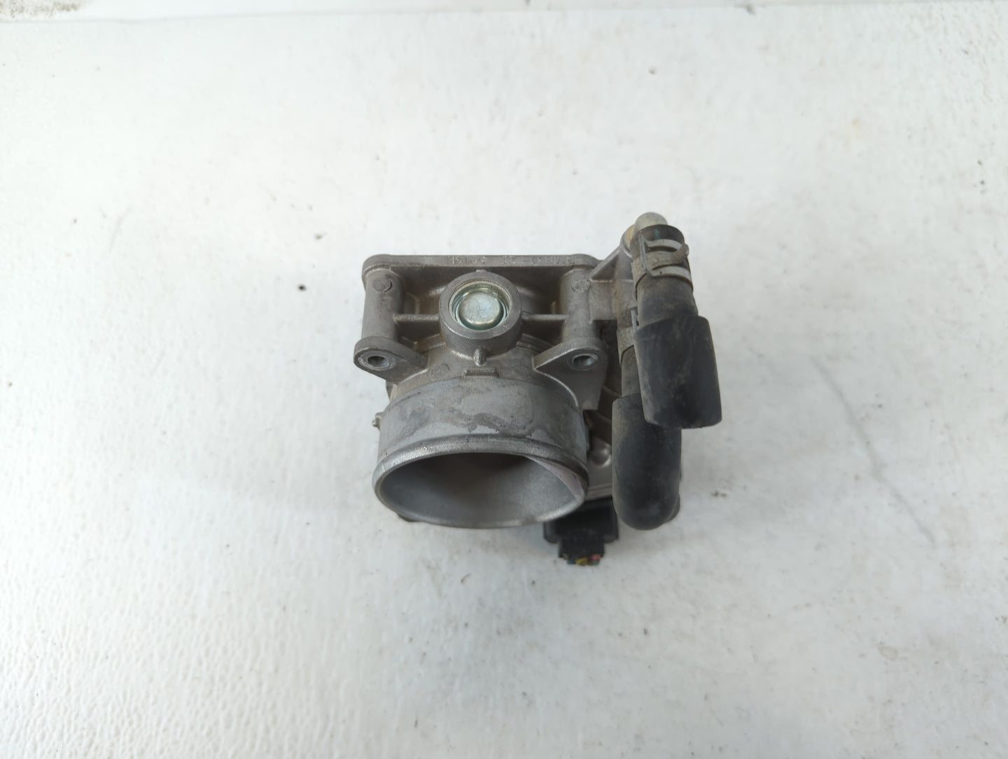 2008-2013 Infiniti G37 Throttle Body P/N:5916H RME60-21 Fits OEM Used Auto Parts - Oemusedautoparts1.com