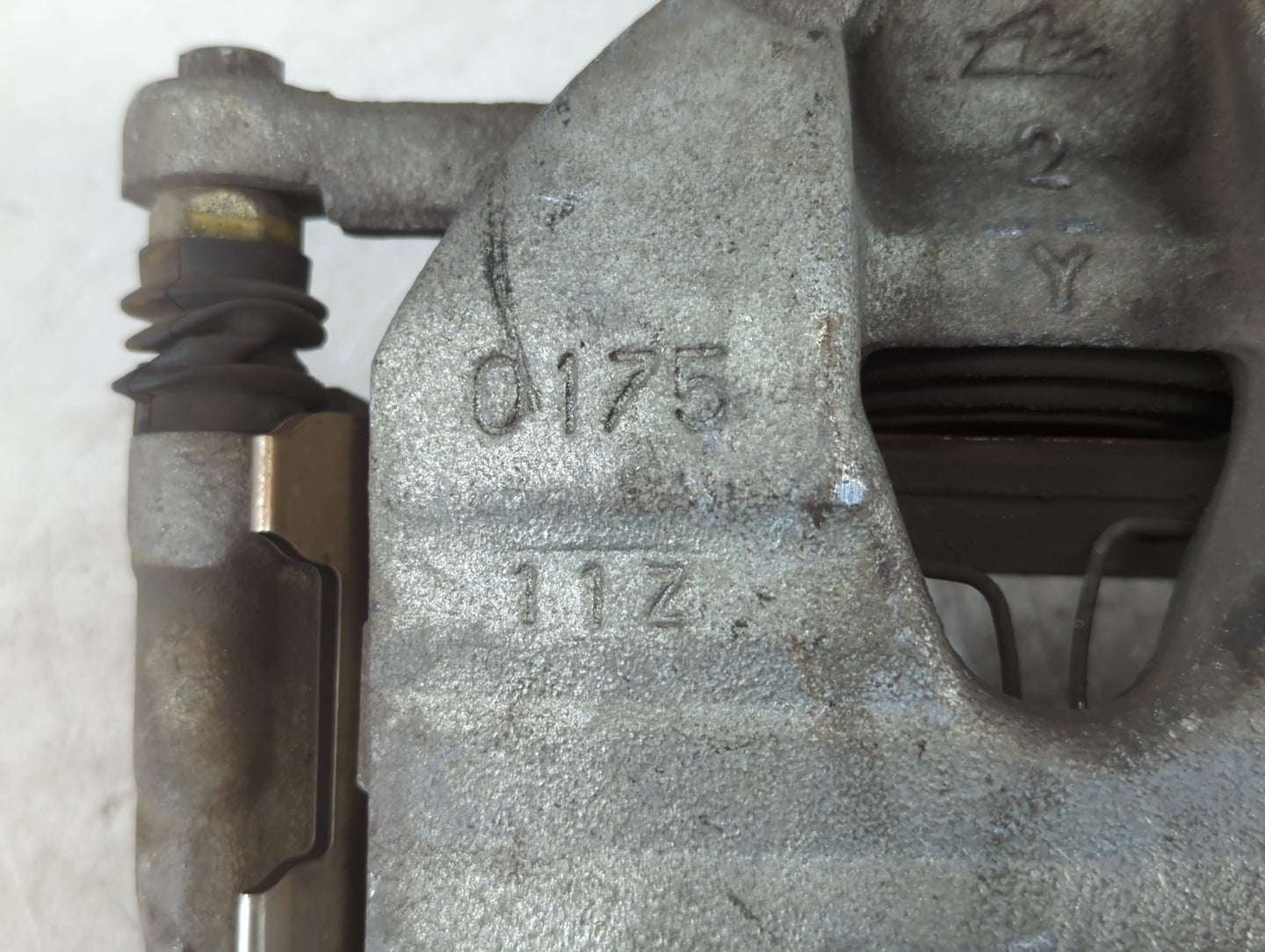 2008-2013 Infiniti G37 Rear Passenger Right Brake Caliper - Oemusedautoparts1.com