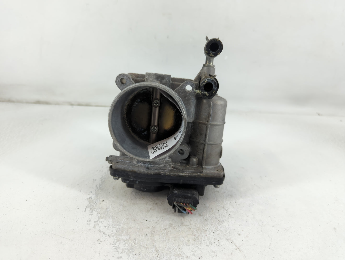 2008-2013 Infiniti G37 Throttle Body P/N:5930 526-02 Fits OEM Used Auto Parts - Oemusedautoparts1.com