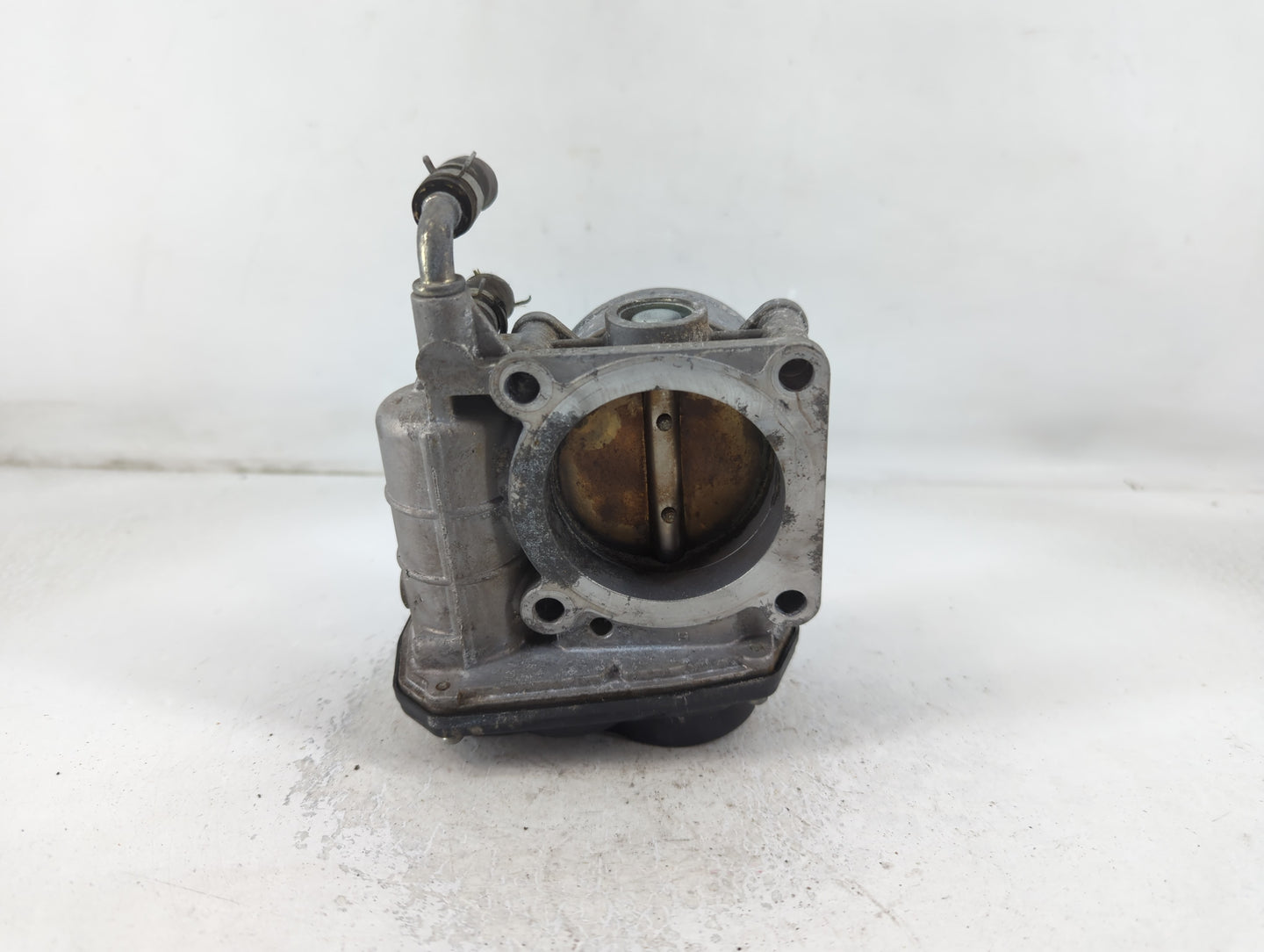 2008-2013 Infiniti G37 Throttle Body P/N:5930 526-02 Fits OEM Used Auto Parts - Oemusedautoparts1.com