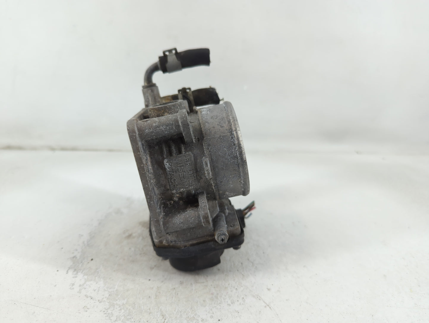 2008-2013 Infiniti G37 Throttle Body P/N:5930 526-02 Fits OEM Used Auto Parts - Oemusedautoparts1.com