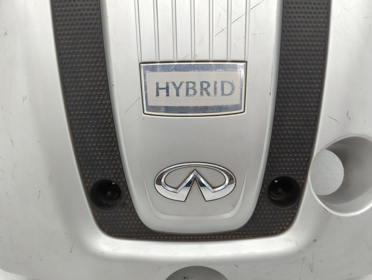 2012 Infiniti M35 Engine Cover - Oemusedautoparts1.com