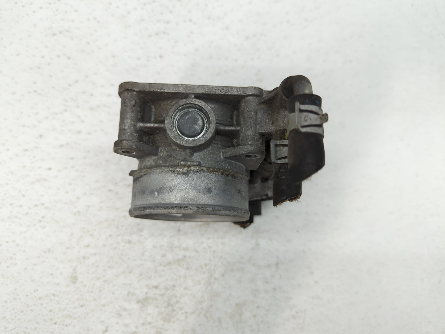 2011-2013 Infiniti M37 Throttle Body P/N:526-029917 Fits OEM Used Auto Parts - Oemusedautoparts1.com