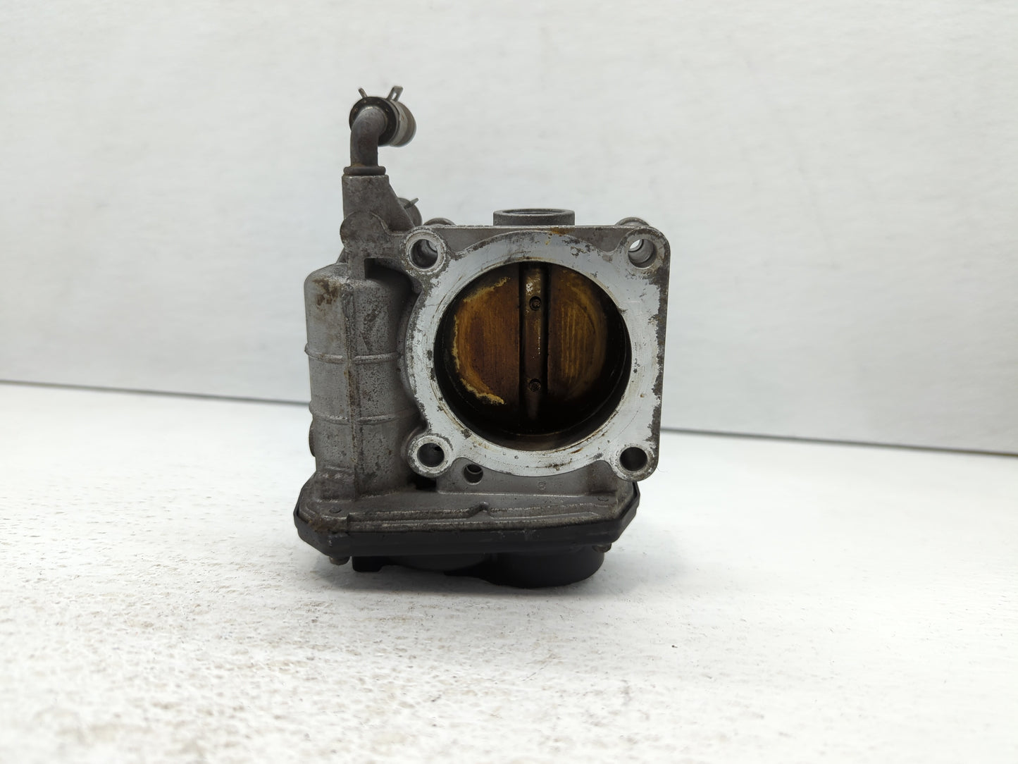 2011-2013 Infiniti M37 Throttle Body P/N:526-029917 Fits OEM Used Auto Parts - Oemusedautoparts1.com