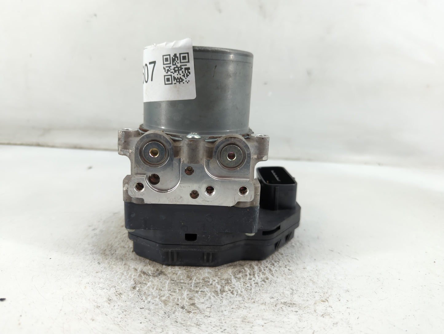 2011-2012 Infiniti M37 ABS Pump Control Module Replacement P/N:133800-6550 47660 1ME0A Fits Fits 2011 2012 OEM Used Auto Par