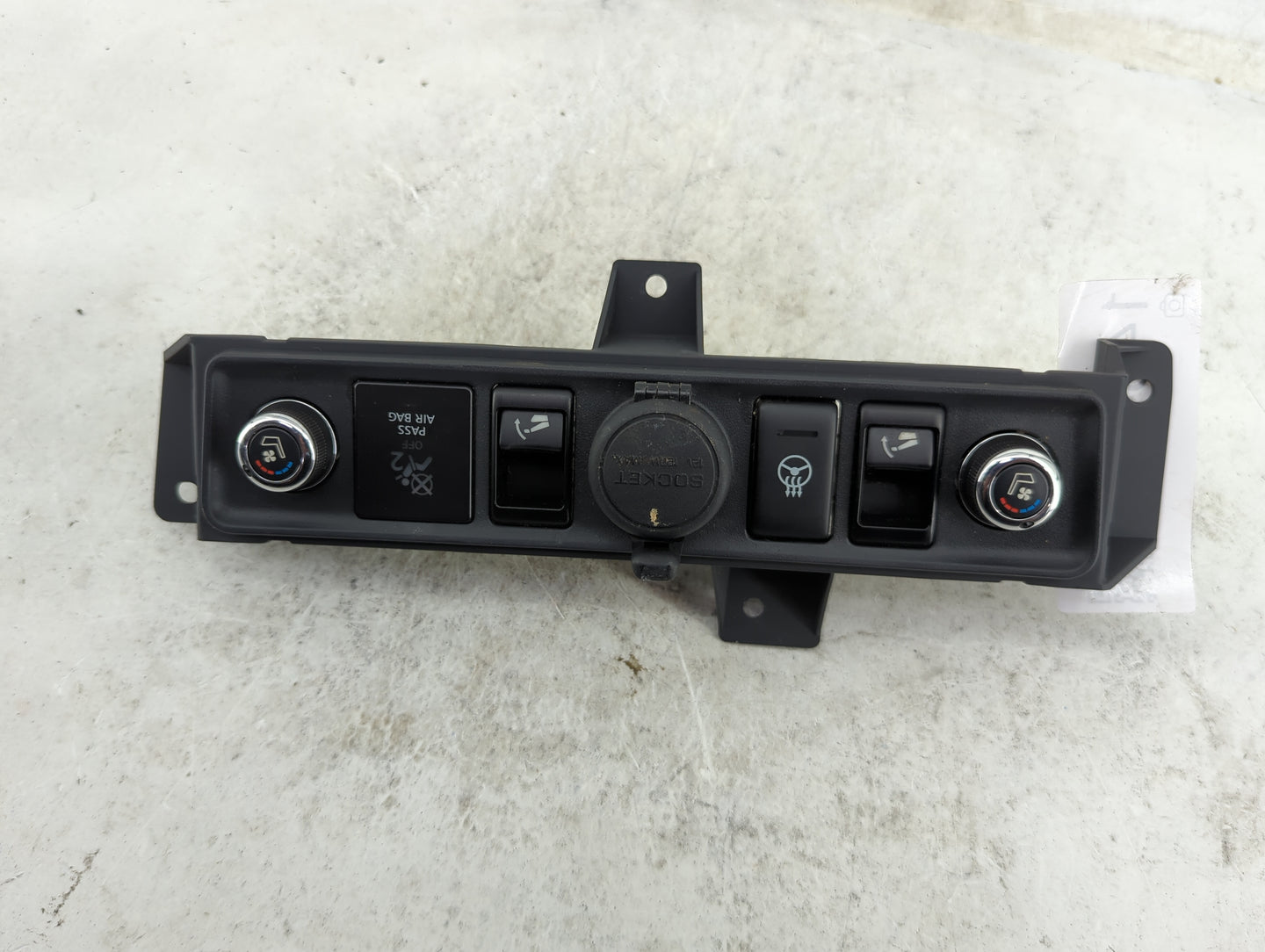 2011-2013 Infiniti Qx56 Climate Control Module Temperature AC/Heater Replacement Fits OEM Used Auto Parts - Oemusedautoparts