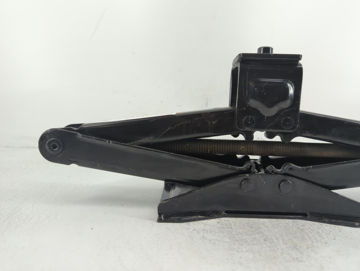 2012 Infiniti Qx56 Spare Scissor Car Jack - Oemusedautoparts1.com