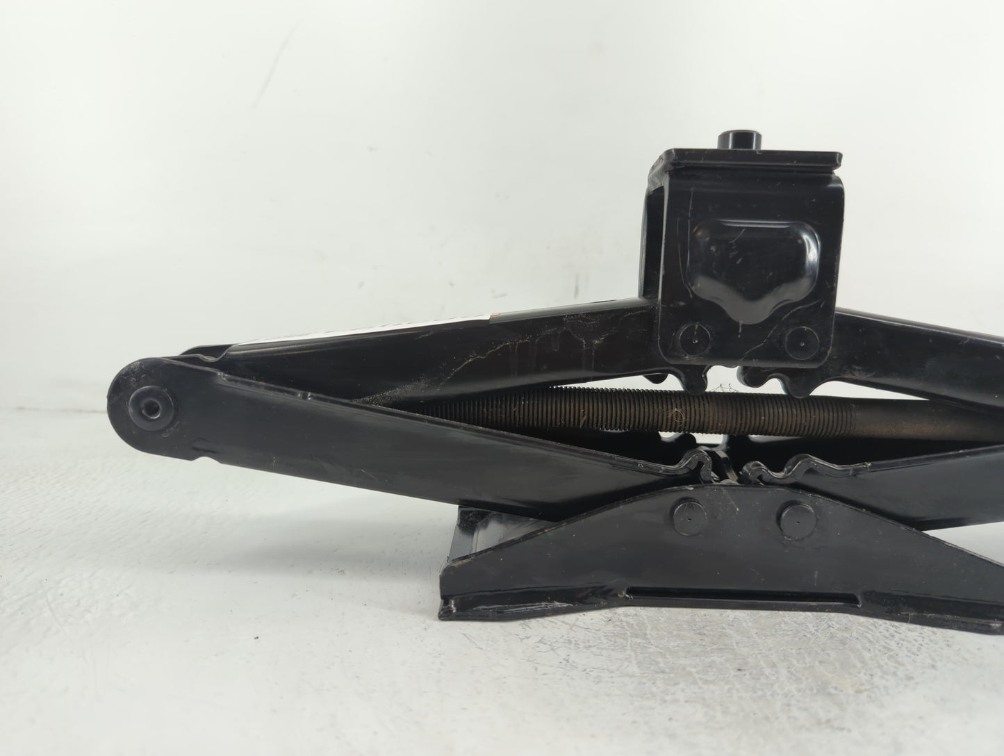 2012 Infiniti Qx56 Spare Scissor Car Jack - Oemusedautoparts1.com