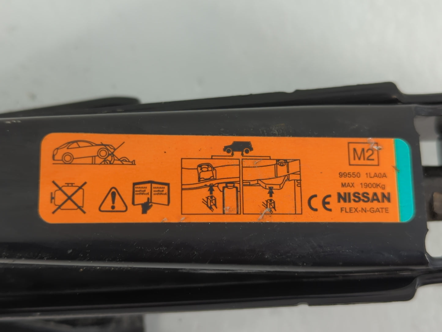 2012 Infiniti Qx56 Spare Scissor Car Jack - Oemusedautoparts1.com