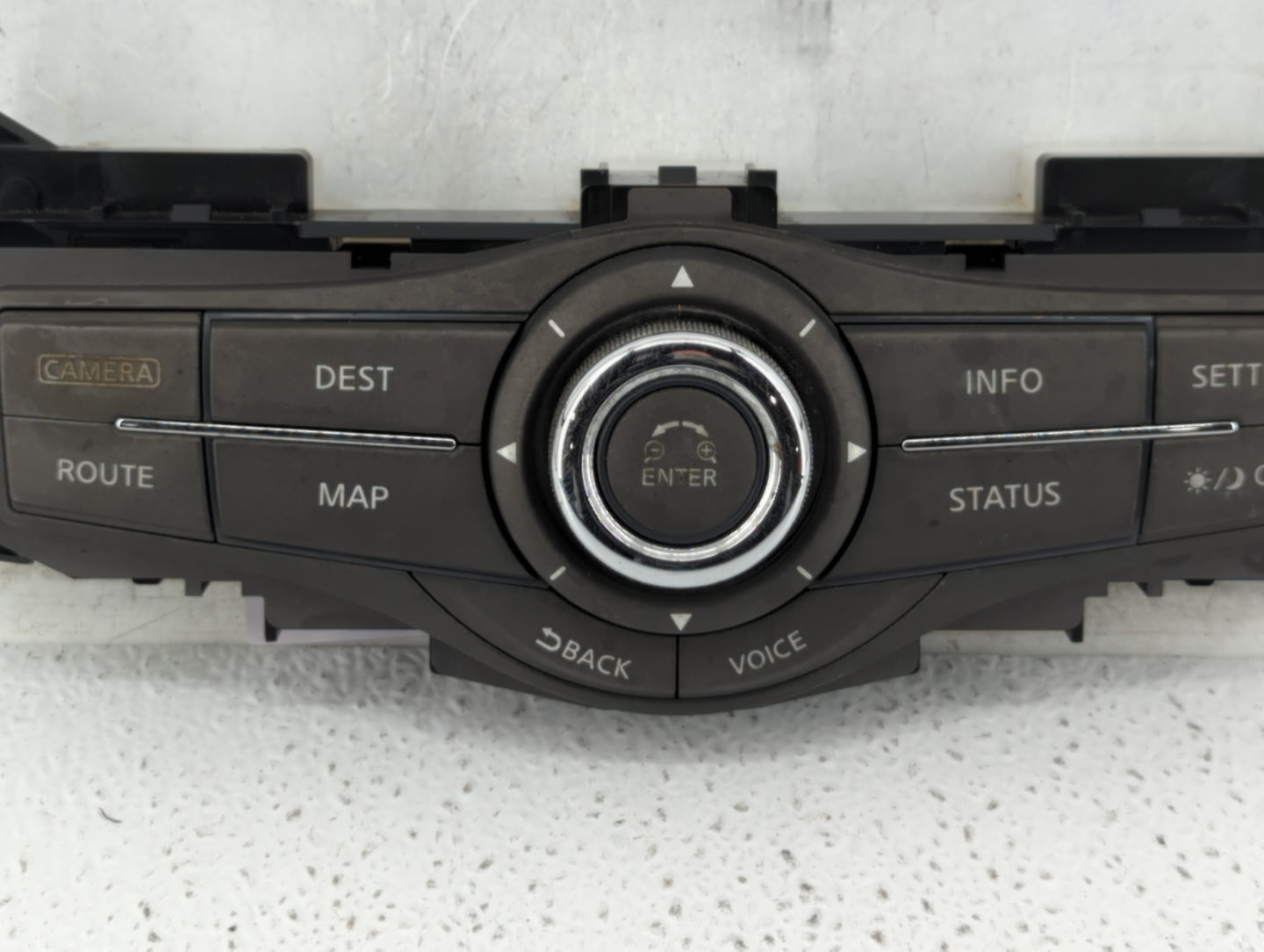 2012 Infiniti Qx80 Radio Control Panel - Oemusedautoparts1.com