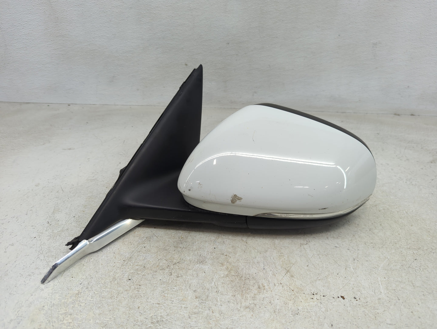 2010-2015 Jaguar Xf Driver Side View Mirror - Left Door Mirror OEM Used - Oemusedautoparts1.com