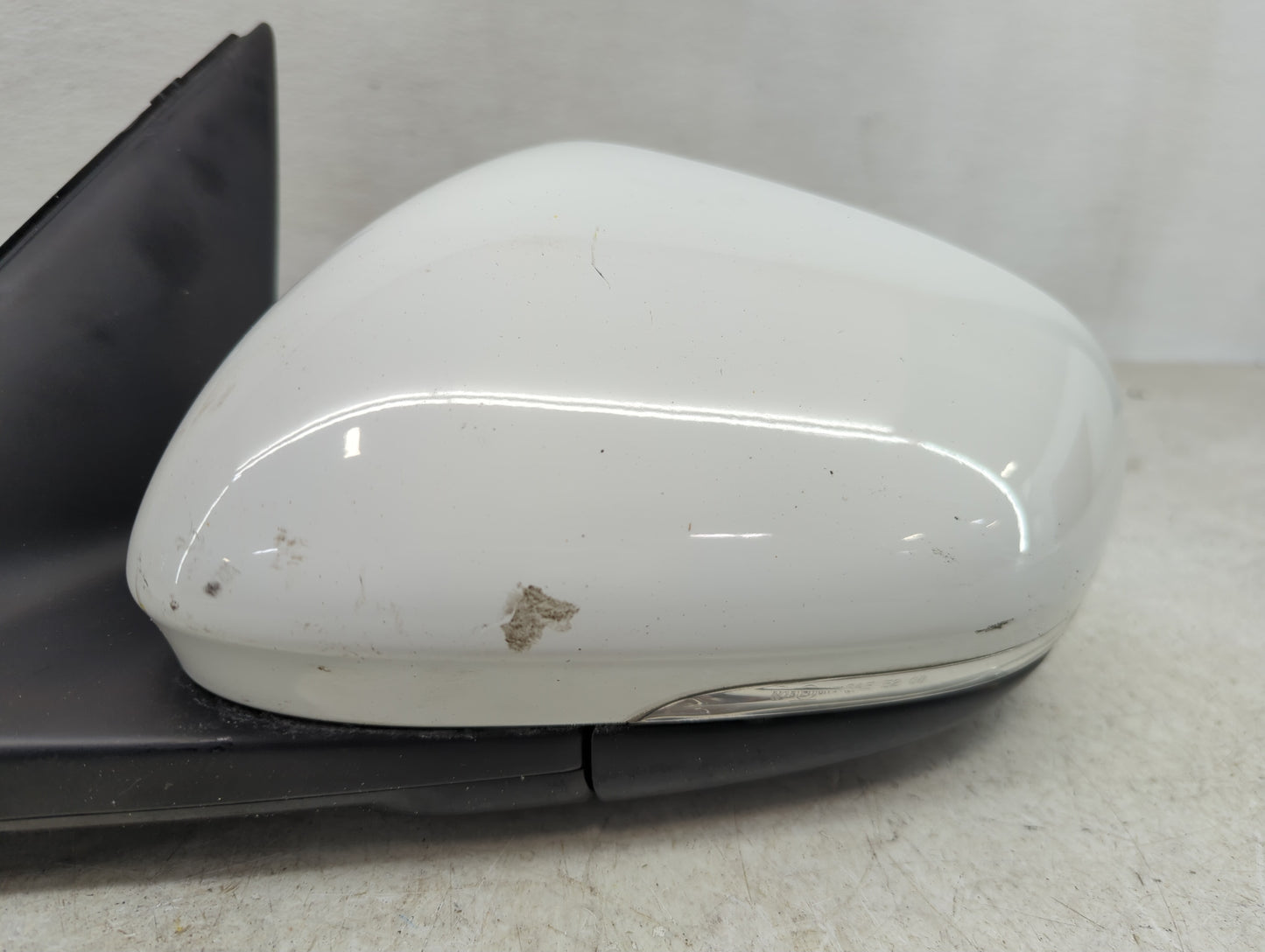 2010-2015 Jaguar Xf Driver Side View Mirror - Left Door Mirror OEM Used - Oemusedautoparts1.com