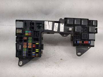 2010-2011 Jaguar Xf Fusebox Fuse Box Panel Relay Module P/N:5605002800 CX23-14290-XXX, CX23-14290-FC Fits Fits 2010 2011 OEM