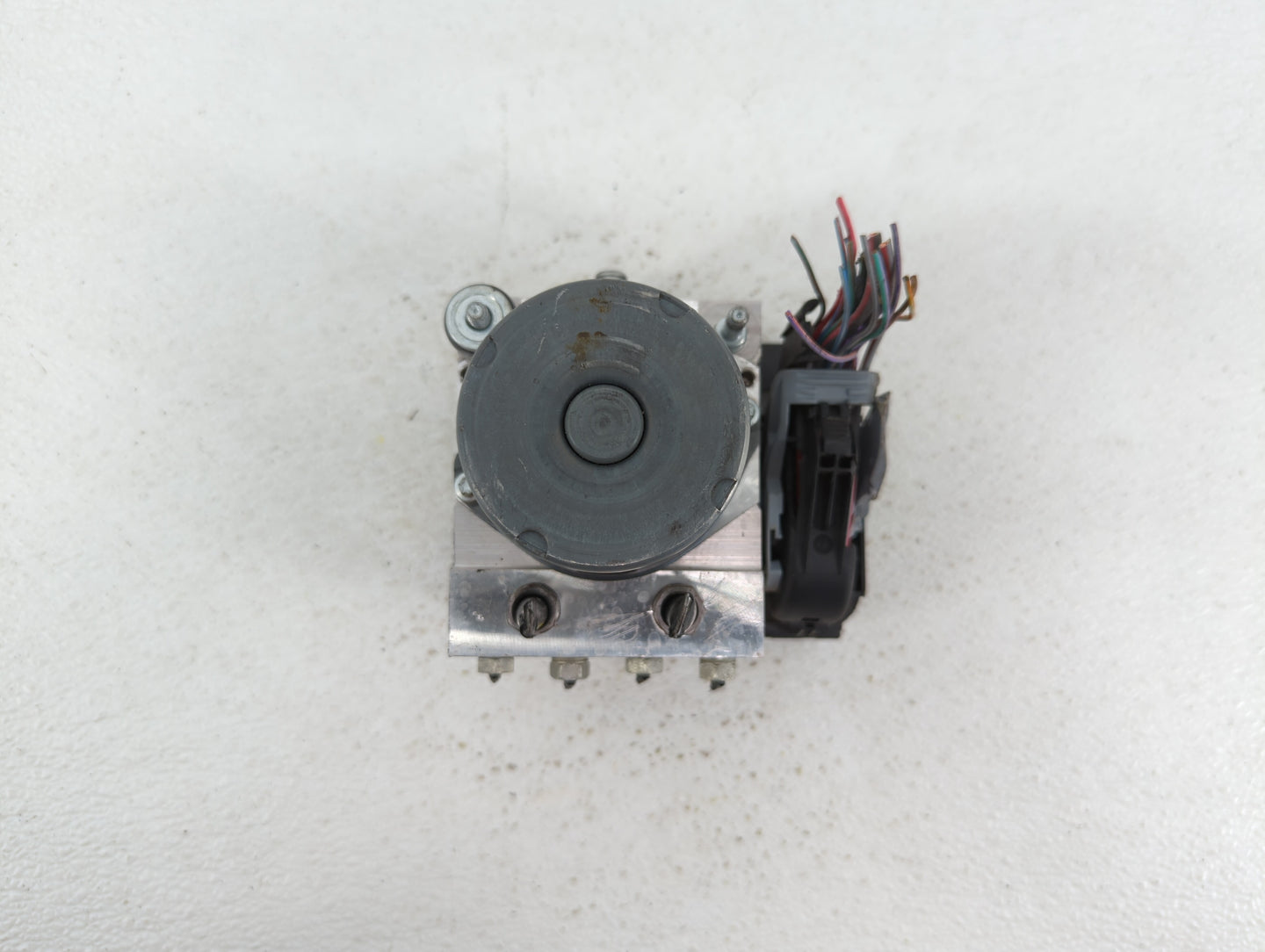 2012 Jaguar Xf ABS Pump Control Module Replacement P/N:CX23-2C405-AE Fits OEM Used Auto Parts - Oemusedautoparts1.com