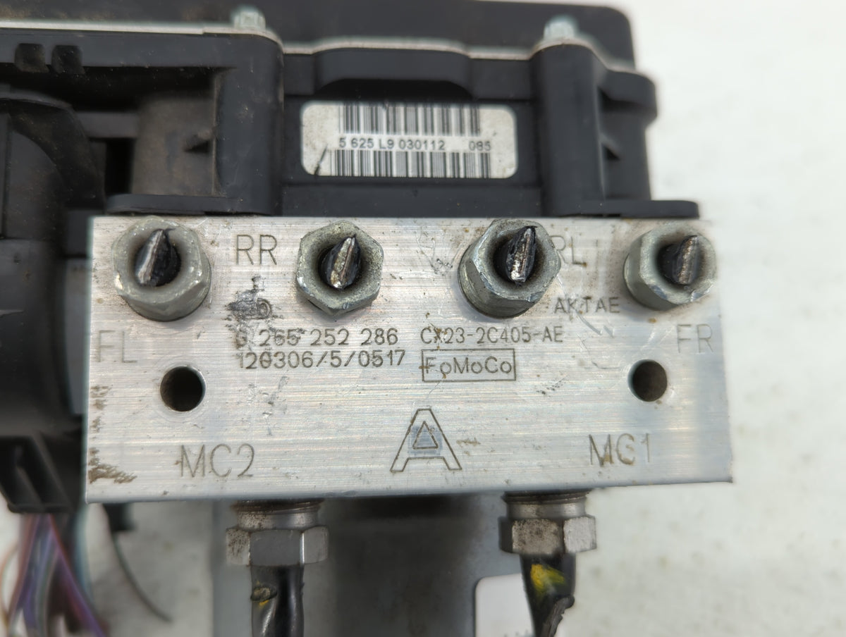 2012 Jaguar Xf Anti-Lock Brake ABS Pump Module Actuator OEM P/N:CX23-2C405-AE Fits OEM Used Auto Parts - Oemusedautoparts1.c