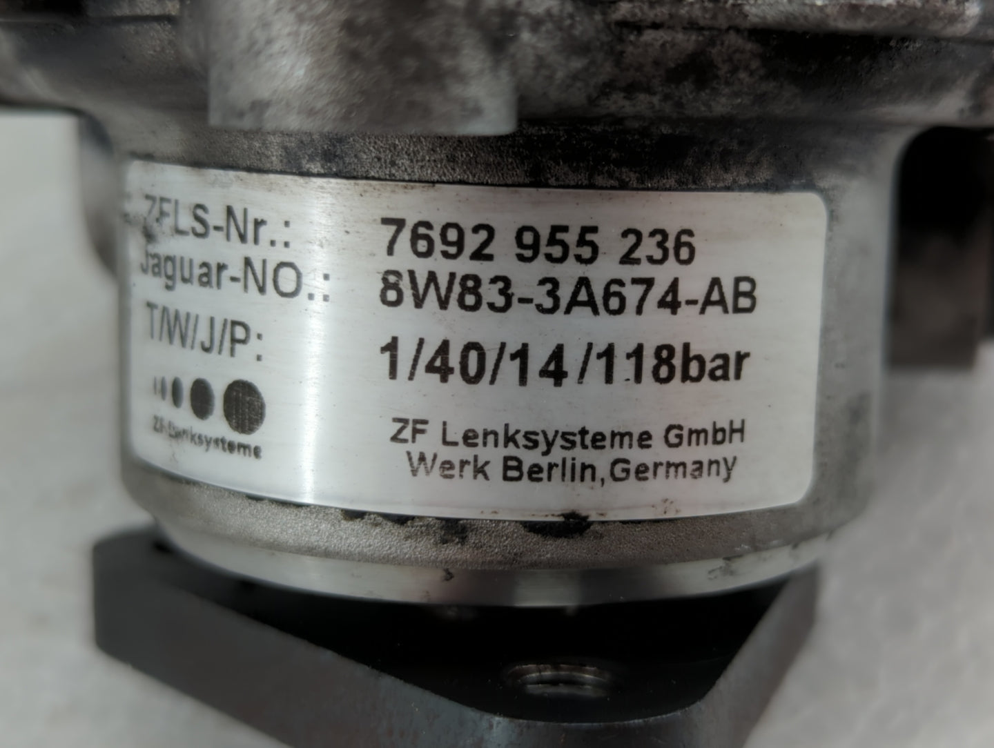 2010-2015 Jaguar Xf Power Steering Column Pump Oem - Oemusedautoparts1.com