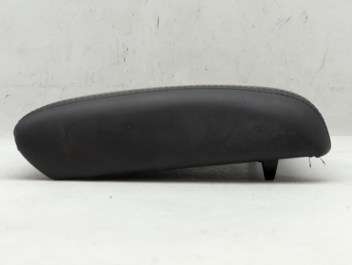 2012 Jaguar Xf Center Console Armrest Cover Lid - Oemusedautoparts1.com