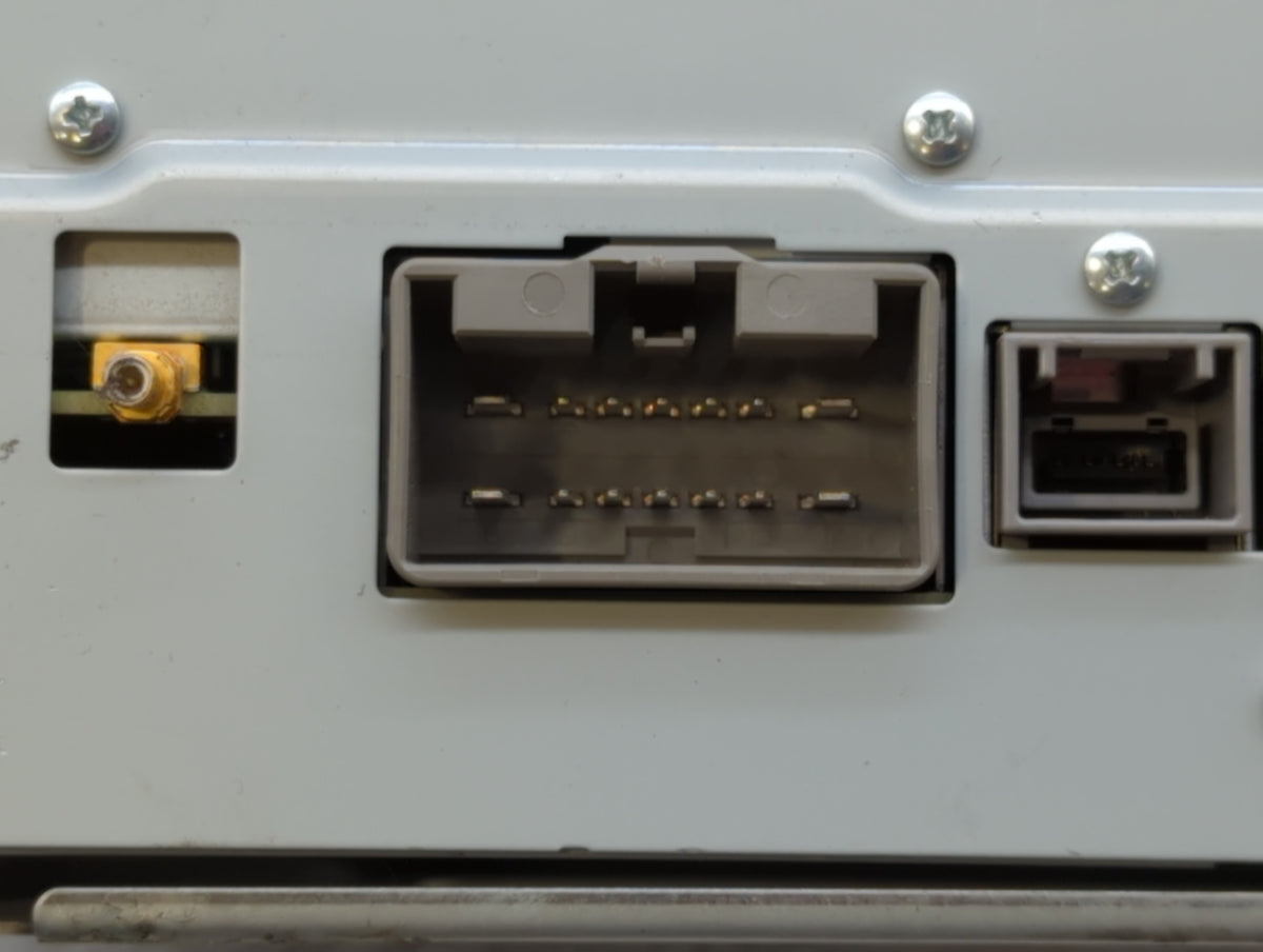 Jaguar Xf Am Fm Cd Player Radio Receiver 554168 - Oemusedautoparts1.com
