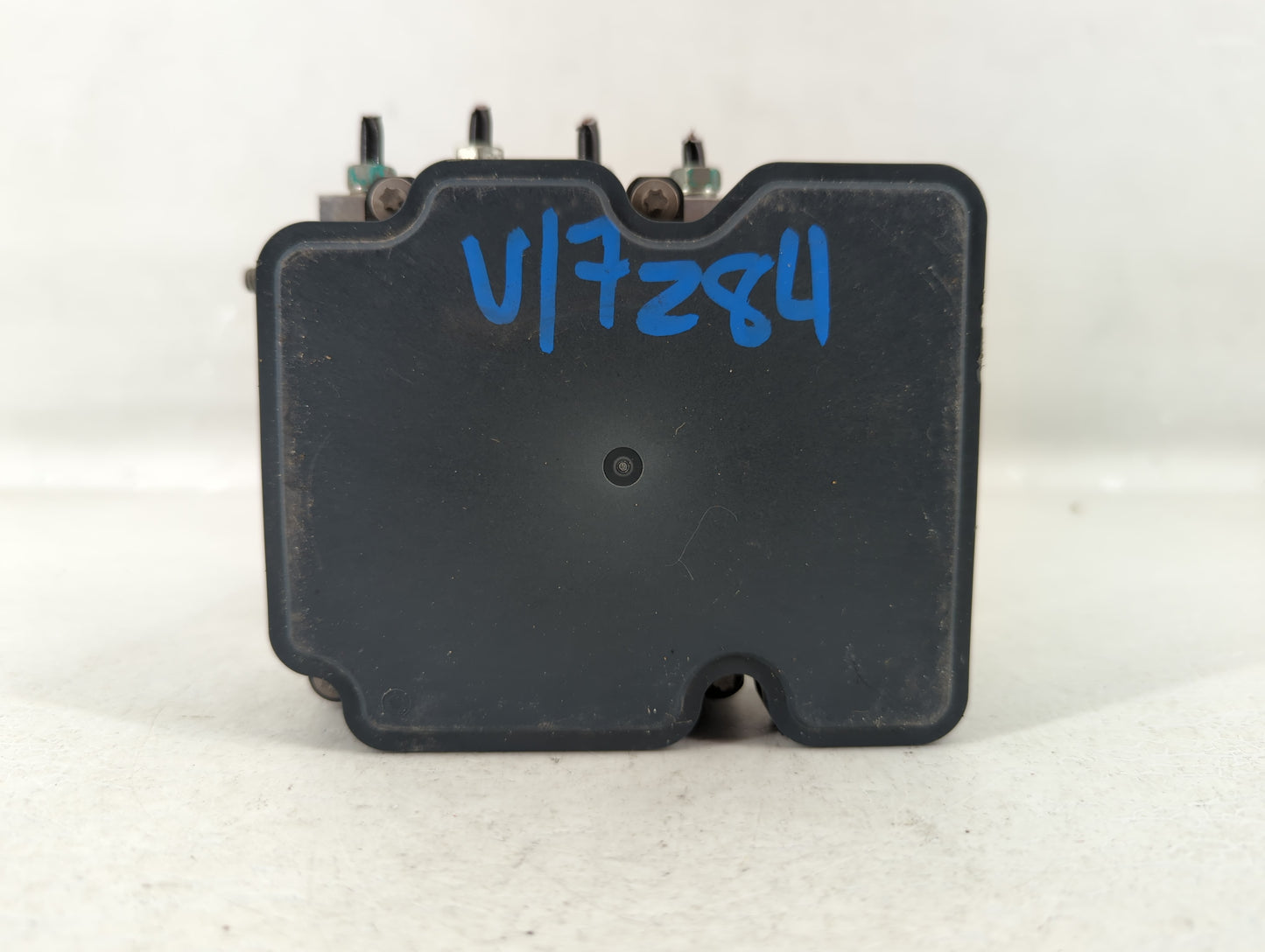 2012 Jaguar Xf ABS Pump Control Module Replacement P/N:47660 5HL4A CX23-2C405-AE Fits OEM Used Auto Parts - Oemusedautoparts