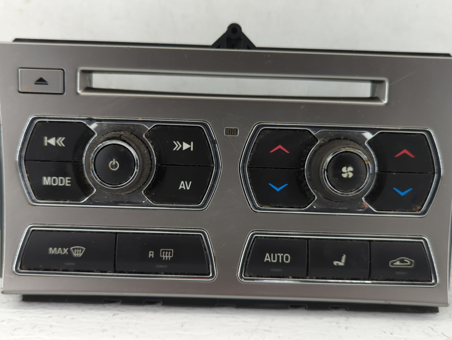 2012-2015 Jaguar Xf Am Fm Cd Player Radio Receiver - Oemusedautoparts1.com