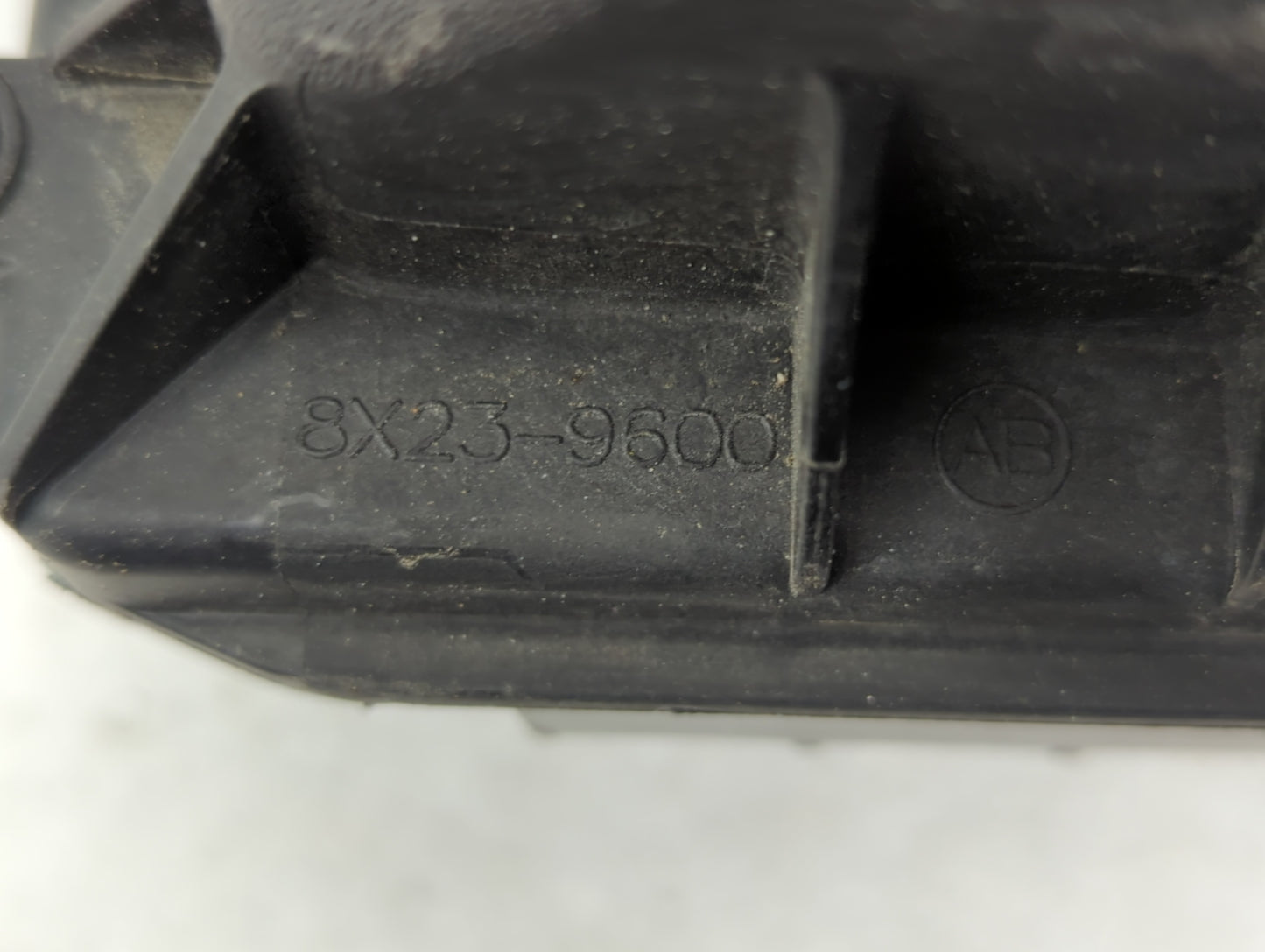 2009-2012 Jaguar Xf Air Cleaner Intake-duct Hose Tube - Oemusedautoparts1.com