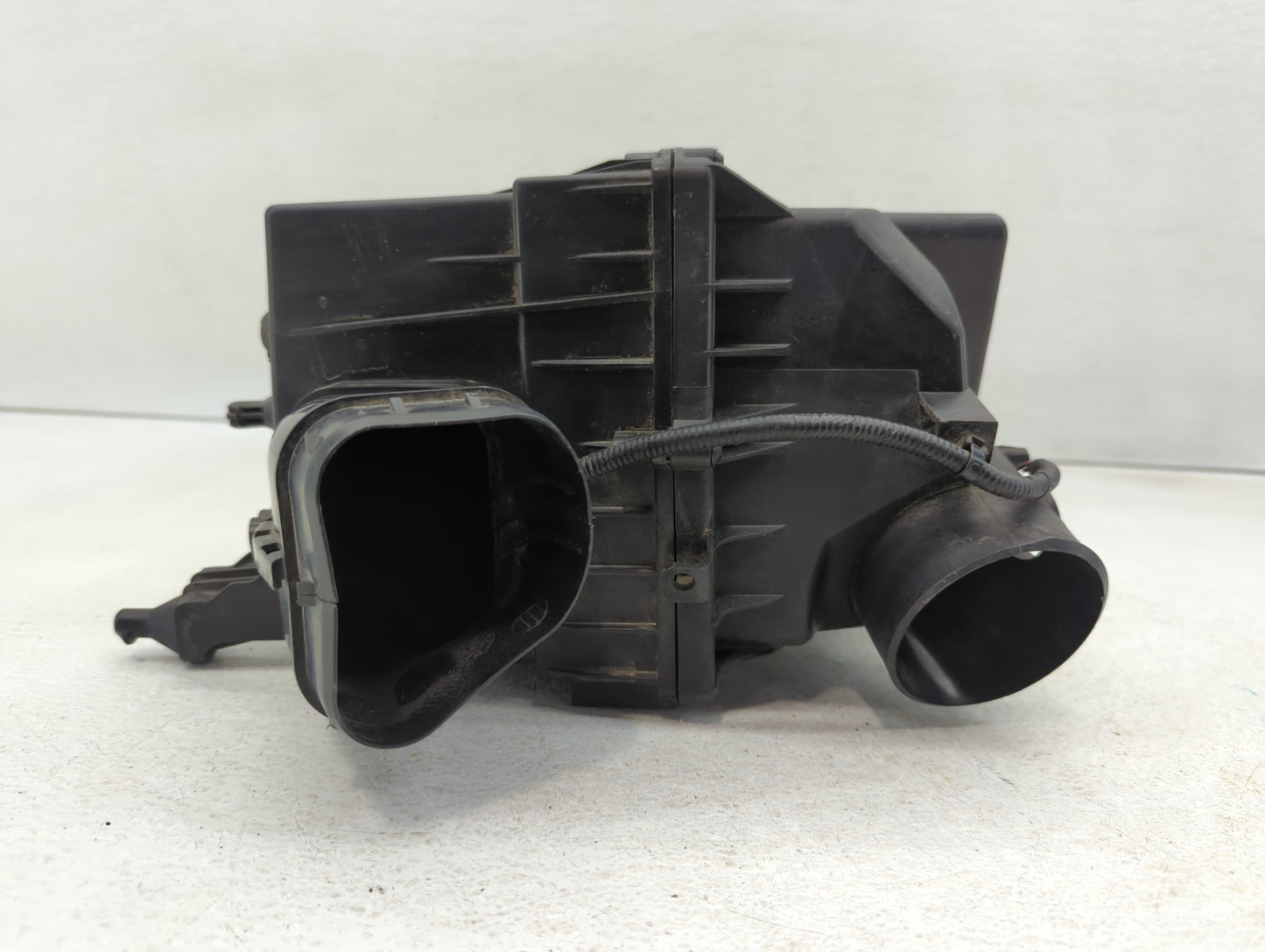 2009-2012 Jaguar Xf Air Cleaner Intake-duct Hose Tube - Oemusedautoparts1.com