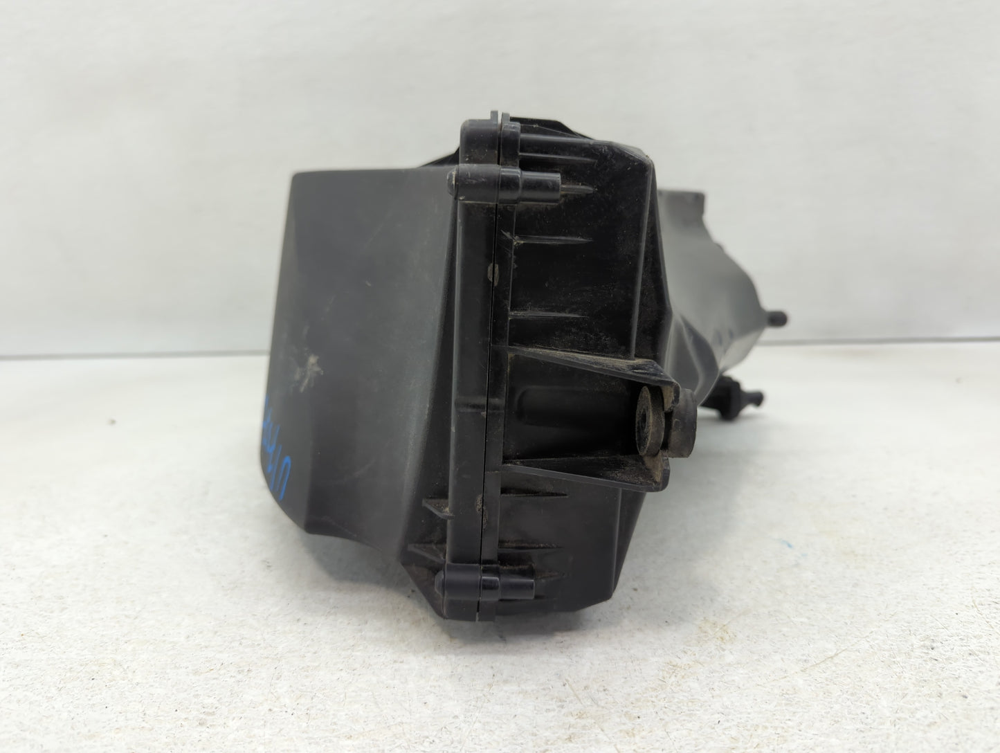 2009-2012 Jaguar Xf Air Cleaner Intake-duct Hose Tube - Oemusedautoparts1.com