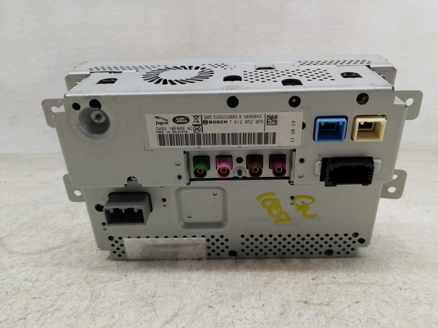 2010-2012 Jaguar Xj Information Display Screen Black - Oemusedautoparts1.com