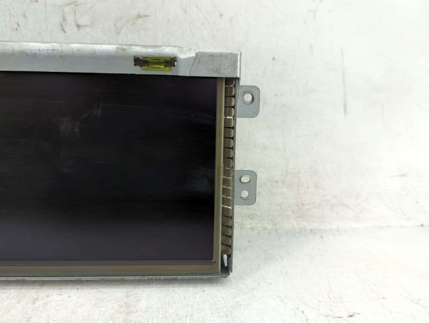 2010-2012 Jaguar Xj Information Display Screen - Oemusedautoparts1.com