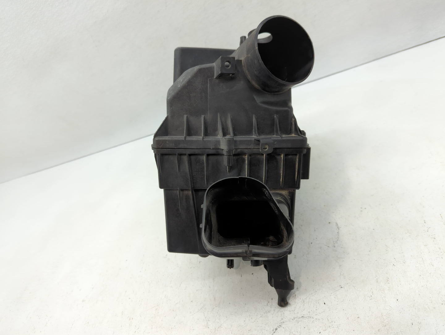 2010-2013 Jaguar Xj Air Cleaner Intake-duct Hose Tube - Oemusedautoparts1.com
