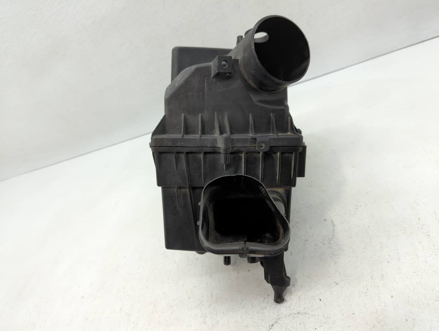 2010-2013 Jaguar Xj Air Cleaner Intake-duct Hose Tube - Oemusedautoparts1.com