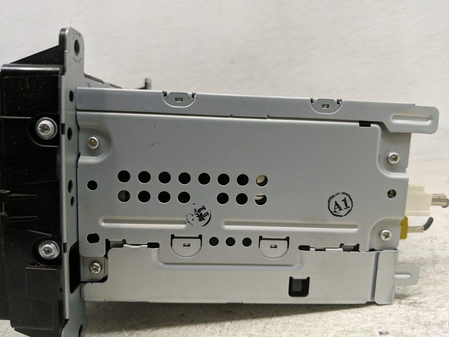 2012 Jeep Cherokee Radio AM FM Cd Player Receiver Replacement Fits OEM Used Auto Parts - Oemusedautoparts1.com