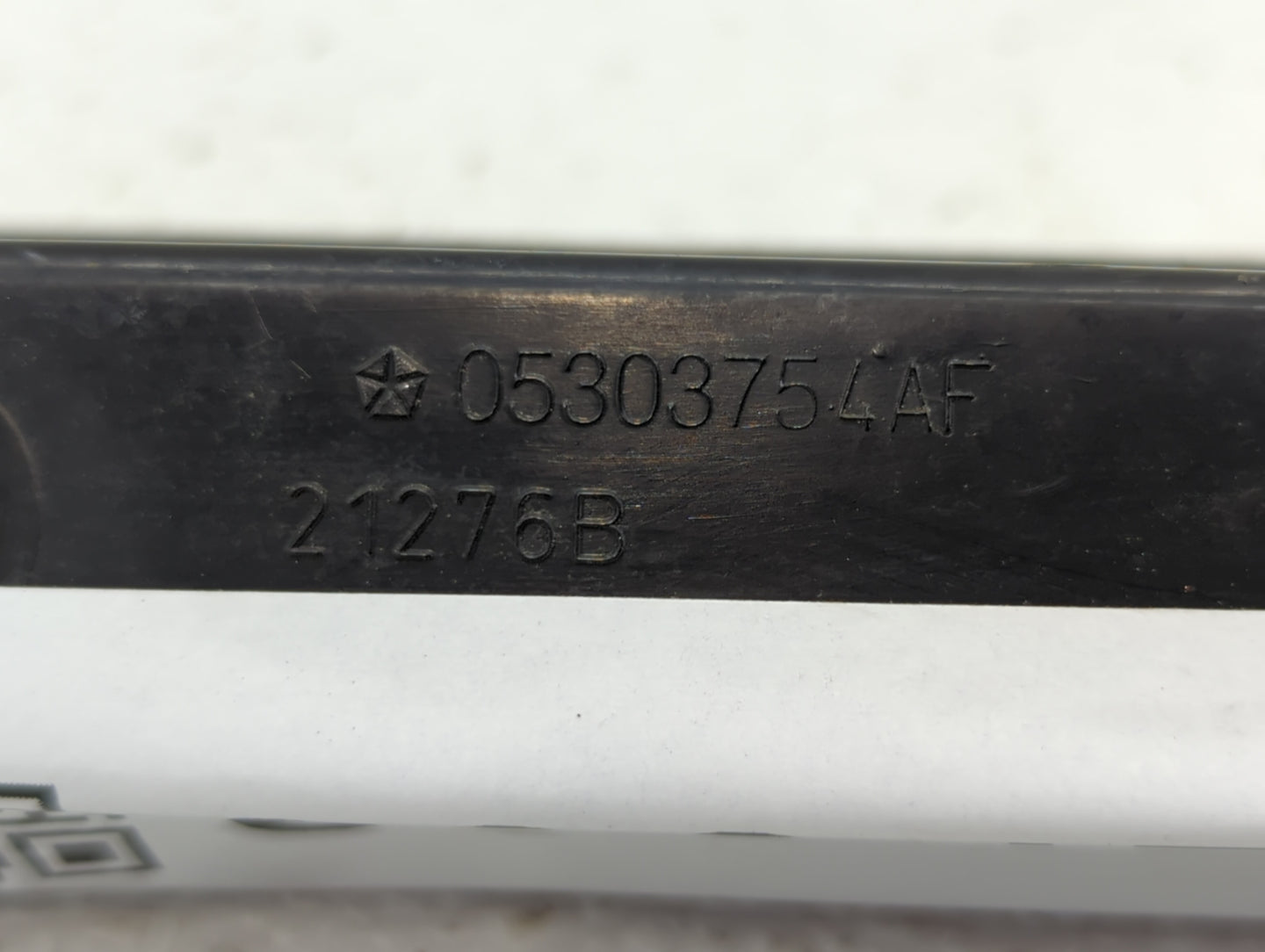 2012 Jeep Cherokee Third Brake Light Tail Light P/N:05303754AF Fits OEM Used Auto Parts - Oemusedautoparts1.com