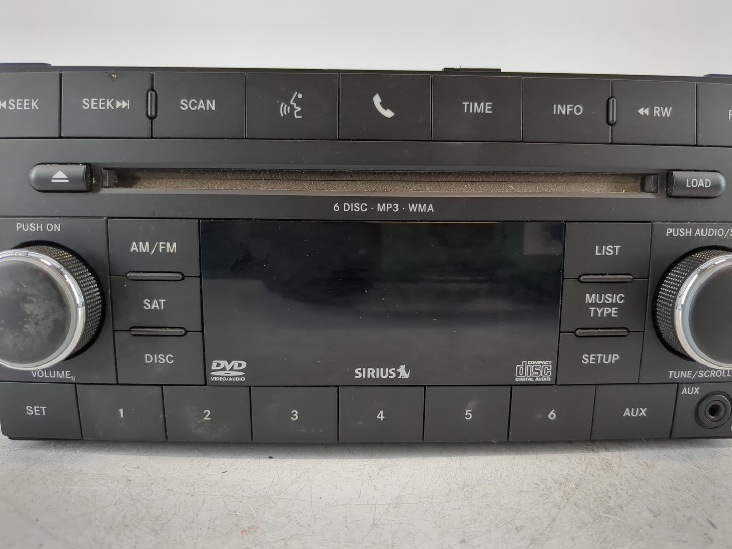 2011-2012 Jeep Compass Radio AM FM Cd Player Receiver Replacement P/N:05064949AE Fits Fits 2011 2012 OEM Used Auto Parts - O