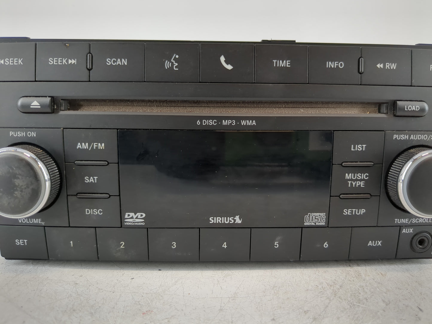 2011-2012 Jeep Compass Radio AM FM Cd Player Receiver Replacement P/N:05064949AE Fits Fits 2011 2012 OEM Used Auto Parts - O