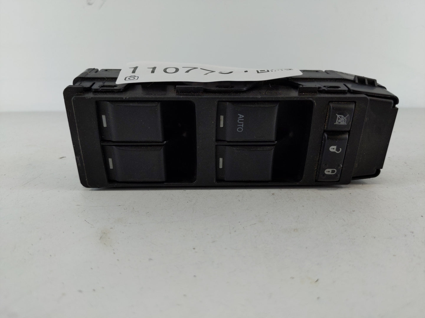 2012 Jeep Compass Master Power Window Switch Replacement Driver Side Left P/N:04602780AA Fits OEM Used Auto Parts - Oemuseda