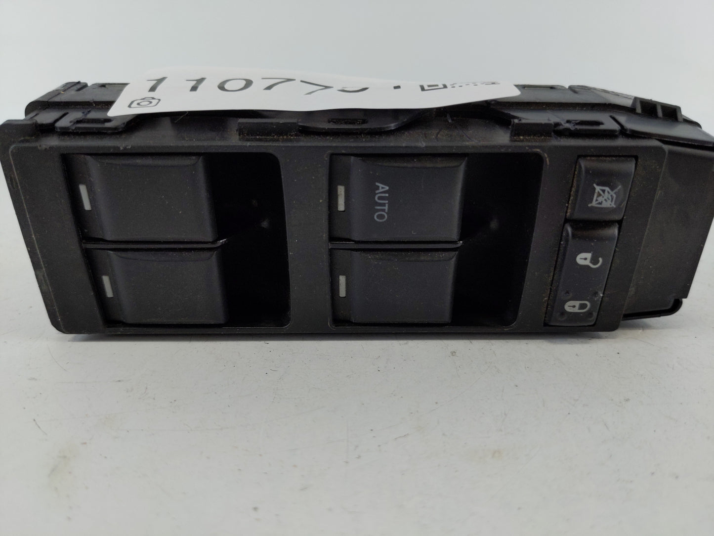 2012 Jeep Compass Master Power Window Switch Replacement Driver Side Left P/N:04602780AA Fits OEM Used Auto Parts - Oemuseda