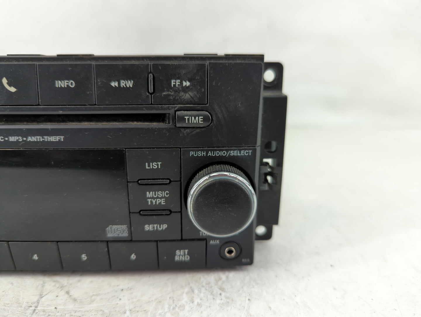 2011-2012 Jeep Compass Radio AM FM Cd Player Receiver Replacement P/N:P05091197AB P05091226AD Fits Fits 2011 2012 OEM Used A