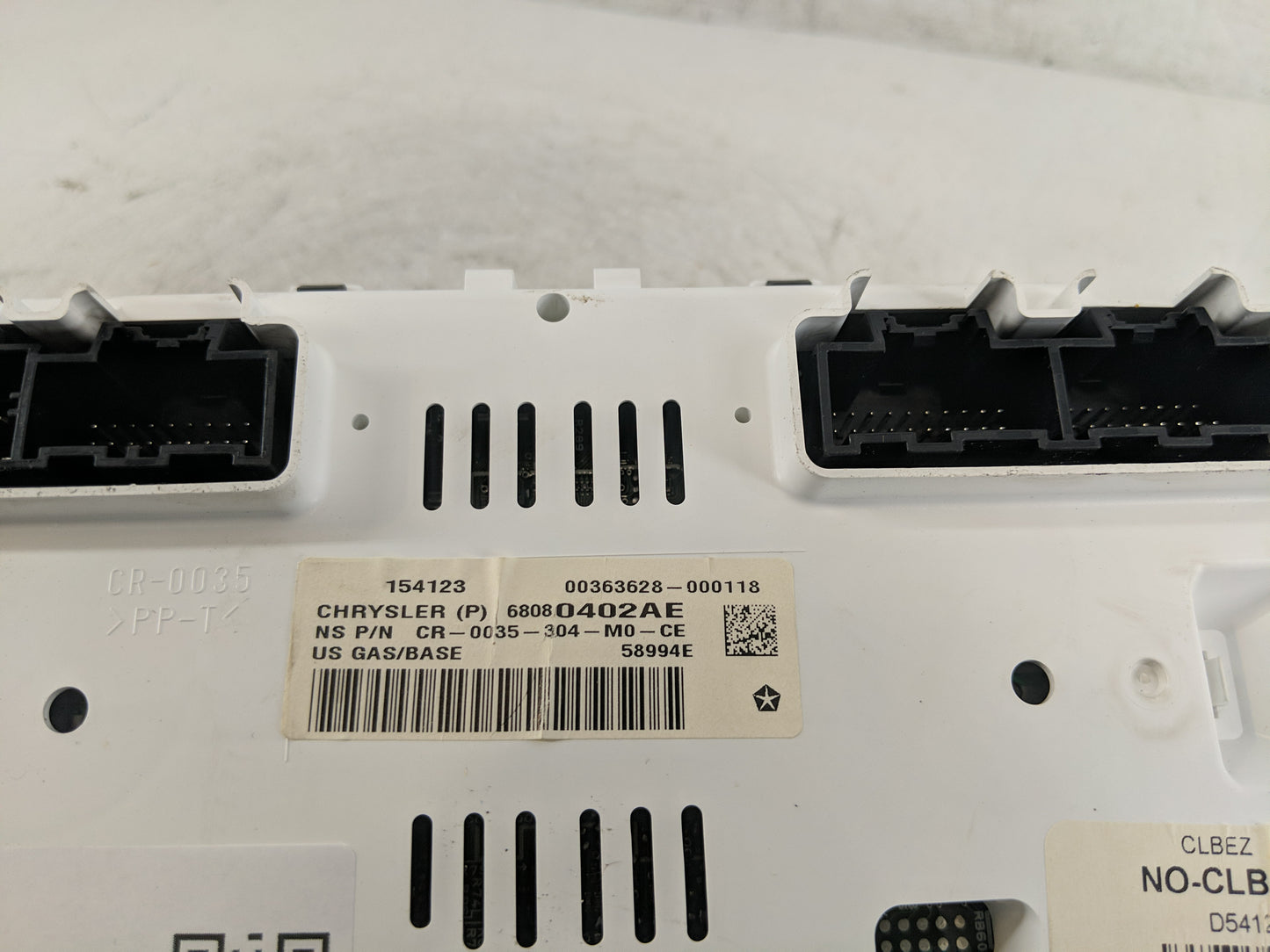 2011-2012 Jeep Compass Instrument Cluster Speedometer Gauges P/N:68080402AE Fits Fits 2011 2012 OEM Used Auto Parts - Oemuse