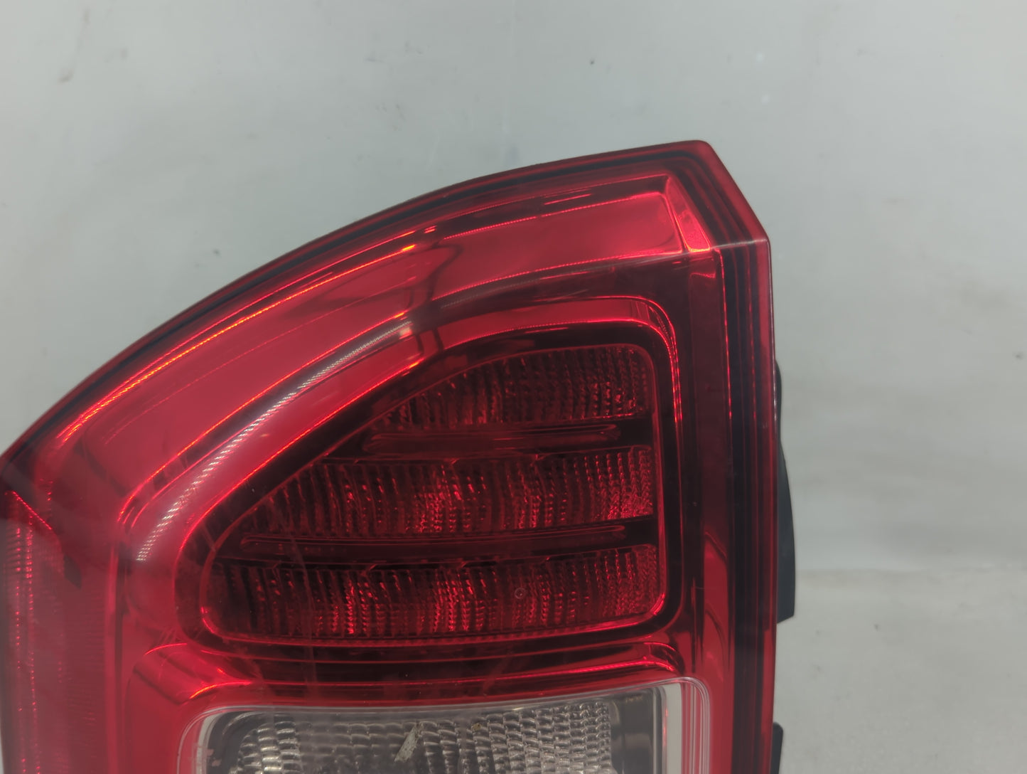 2011-2013 Jeep Compass Tail Light Assembly Driver Left OEM P/N:05182543 Fits Fits 2011 2012 2013 OEM Used Auto Parts - Oemus
