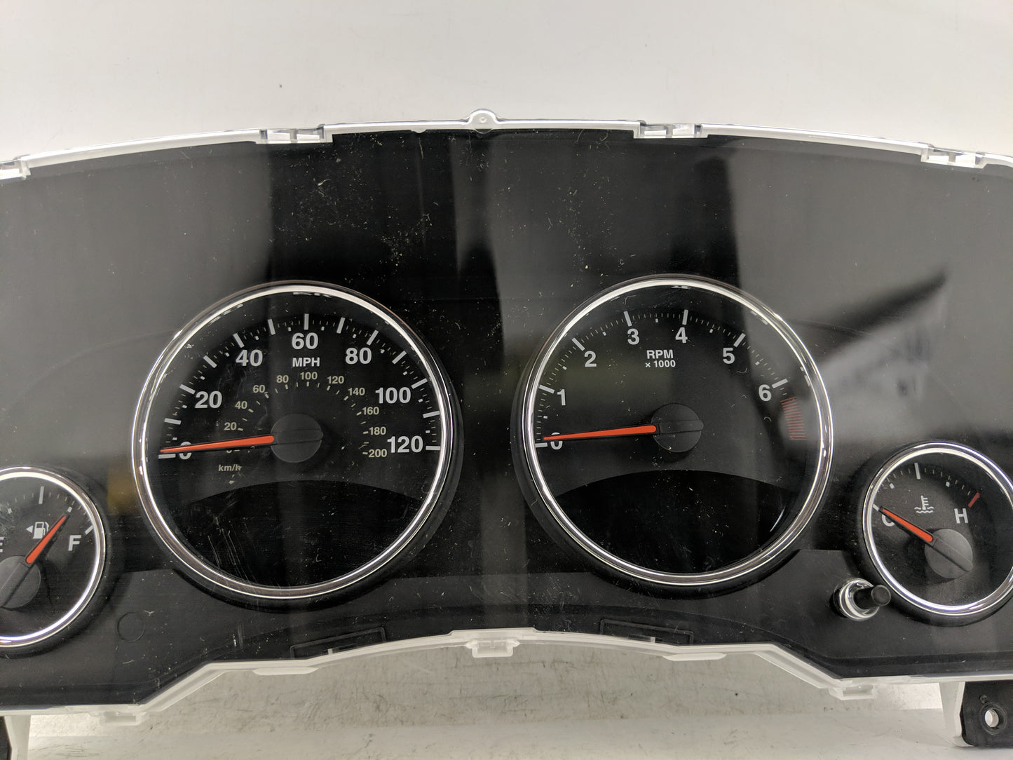 2012 Jeep Compass Instrument Cluster Speedometer Gauges P/N:CR-0035-305-M0-CE 680080404AE Fits OEM Used Auto Parts - Oemused