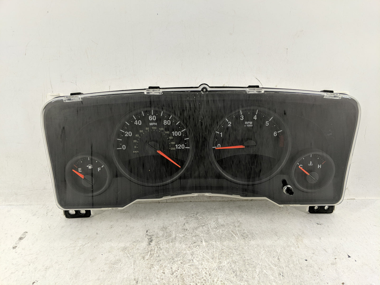 2011-2013 Jeep Compass Instrument Cluster Speedometer Gauges P/N:68080402AE Fits Fits 2011 2012 2013 OEM Used Auto Parts - O