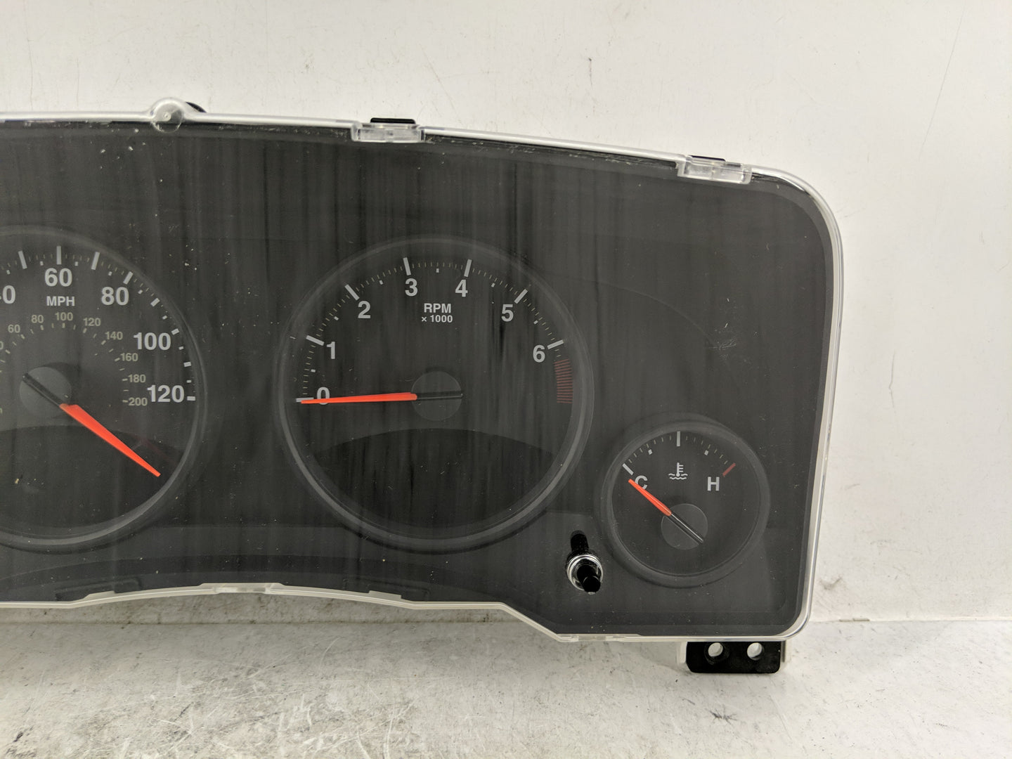 2011-2013 Jeep Compass Instrument Cluster Speedometer Gauges P/N:68080402AE Fits Fits 2011 2012 2013 OEM Used Auto Parts - O