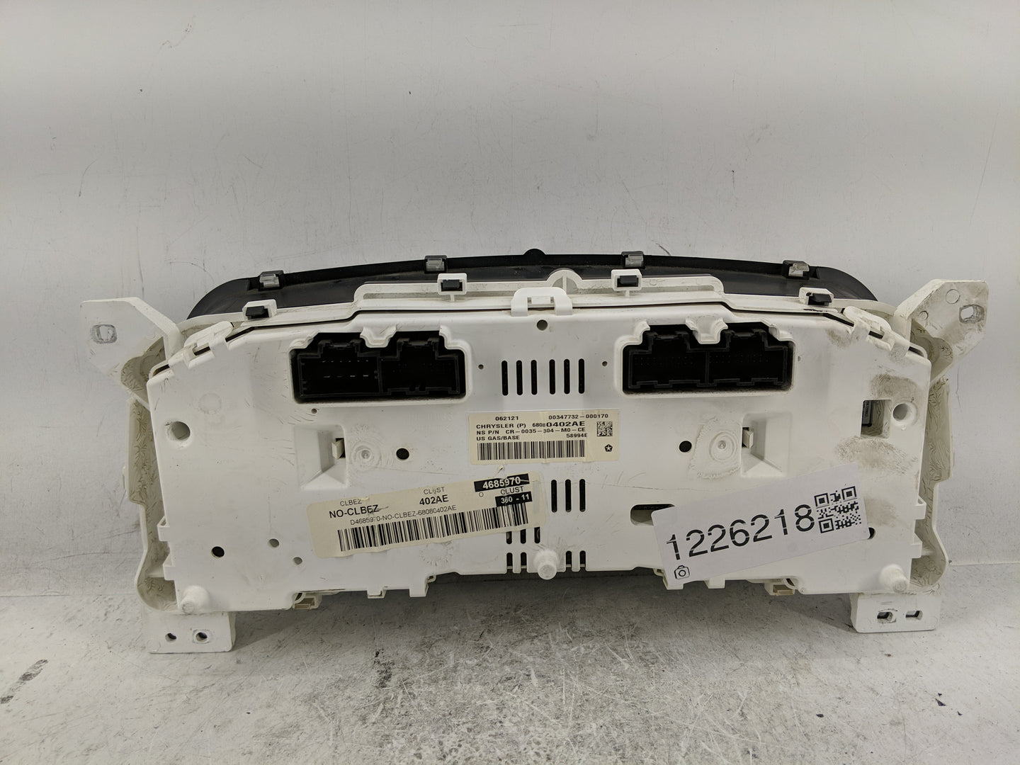 2011-2013 Jeep Compass Instrument Cluster Speedometer Gauges P/N:68080402AE Fits Fits 2011 2012 2013 OEM Used Auto Parts - O