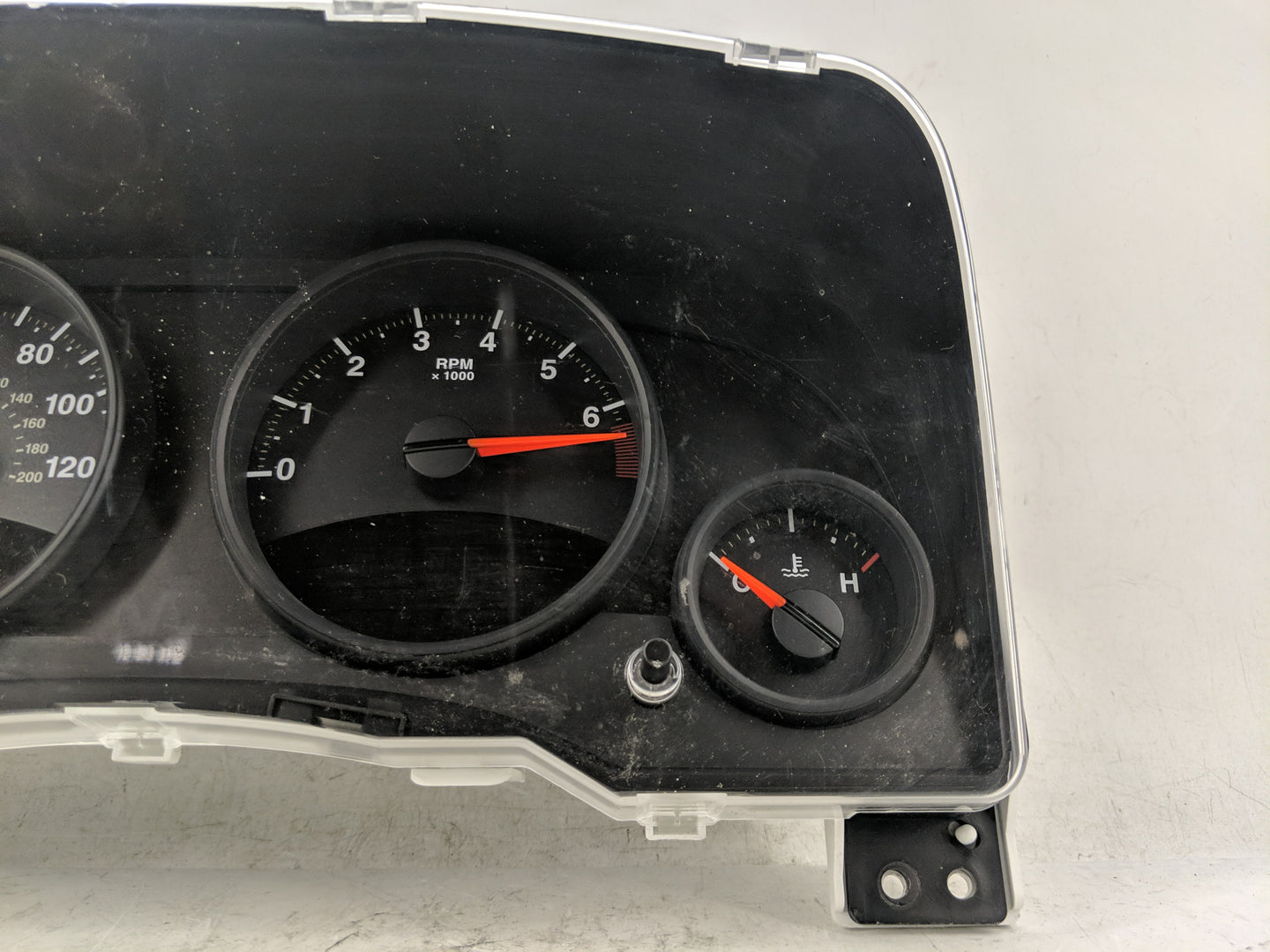2011-2012 Jeep Compass Instrument Cluster Speedometer Gauges P/N:68080402AC Fits Fits 2011 2012 OEM Used Auto Parts - Oemuse