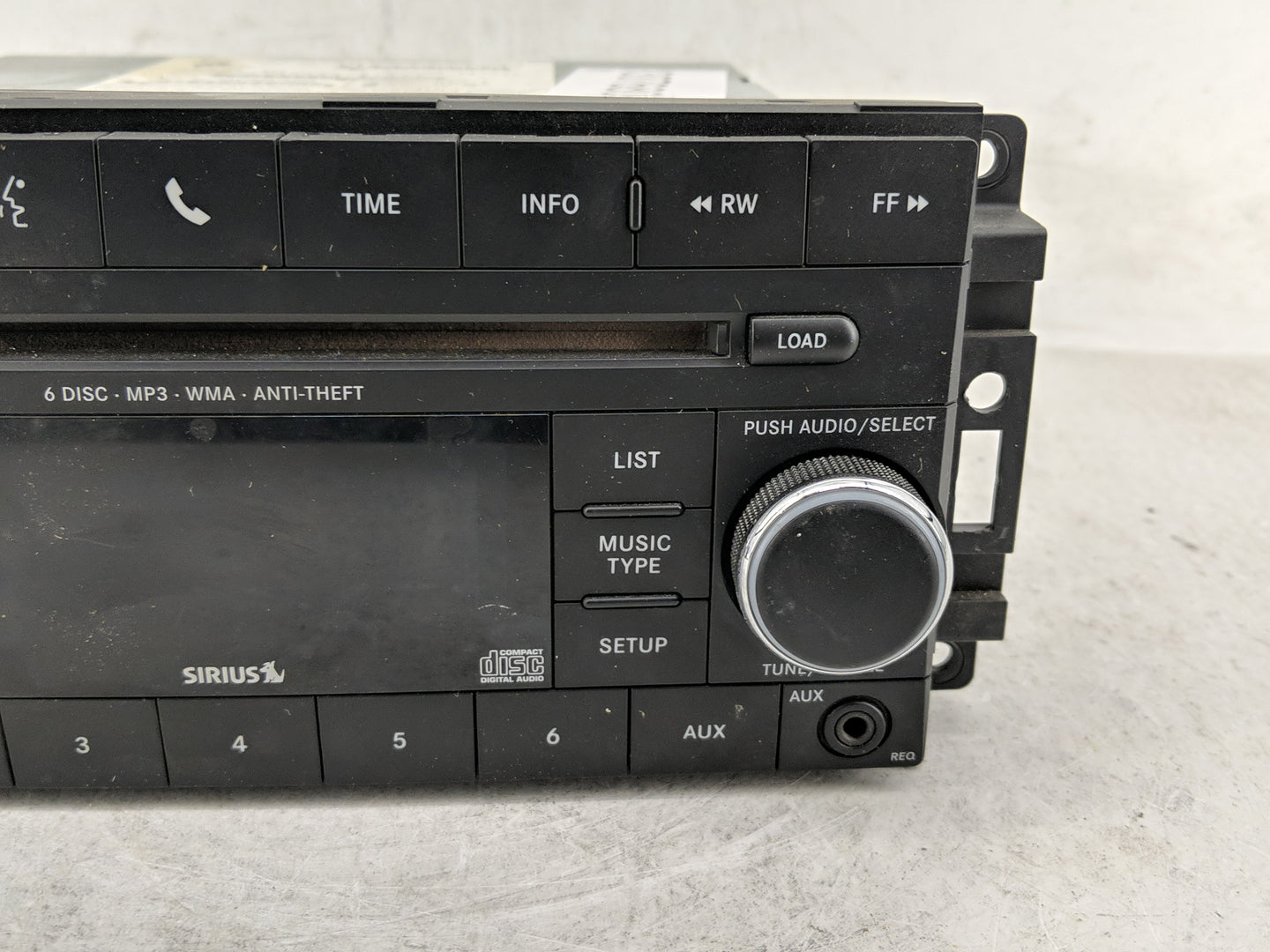2011-2012 Jeep Compass Radio AM FM Cd Player Receiver Replacement P/N:05064949AG Fits Fits 2011 2012 OEM Used Auto Parts - O