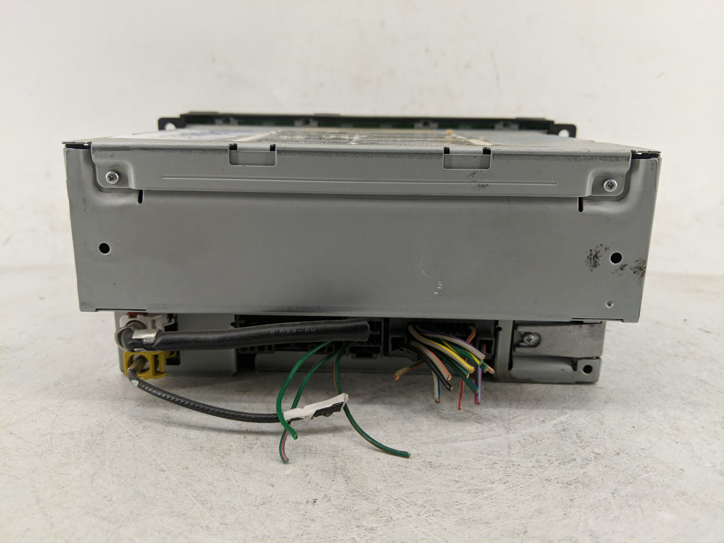 2011-2012 Jeep Compass Radio AM FM Cd Player Receiver Replacement P/N:05064949AG Fits Fits 2011 2012 OEM Used Auto Parts - O